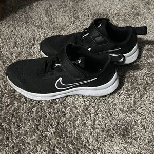 Nike shoes 13C